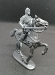 Конный русич №12 со съемным мечом и круглым щитом. Случайная лошадь