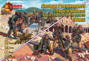 MAR72123 WWII German Paratroopers (Tropical Uniform) with 10,5cm LG42 & 8cm s.G.W.34